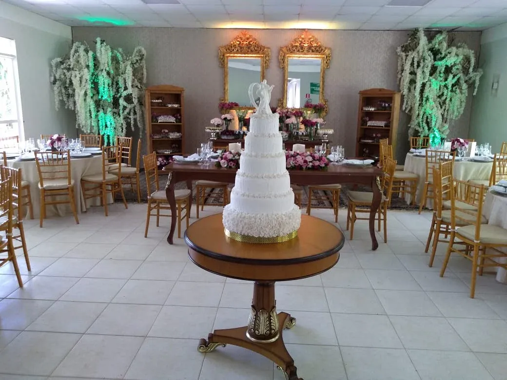 Espaço Tropicalia
